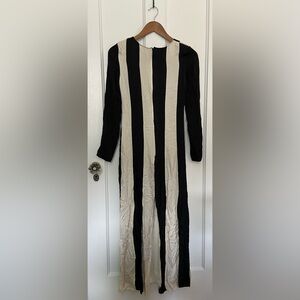 Topshop long sleeve contrast panel midi dress in black and white US 2/UK 6